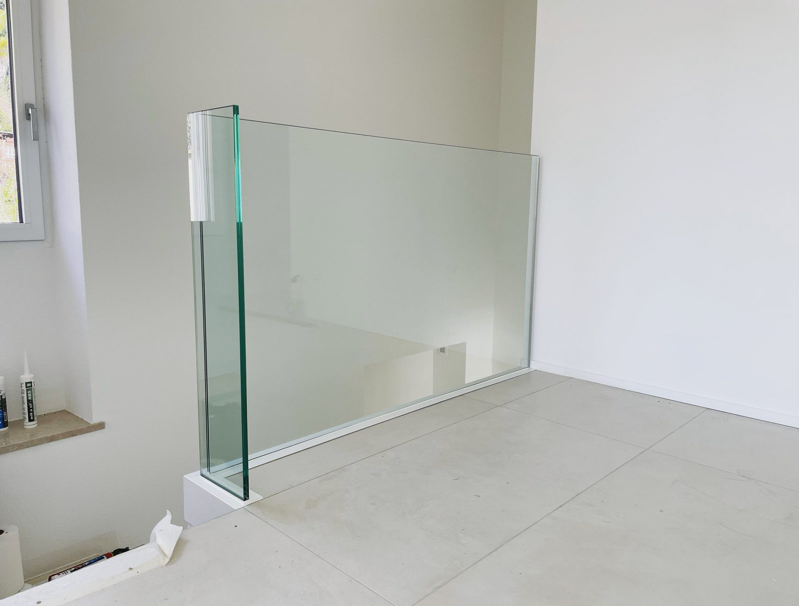 Installazione ALUSKY — parapetto in vetro